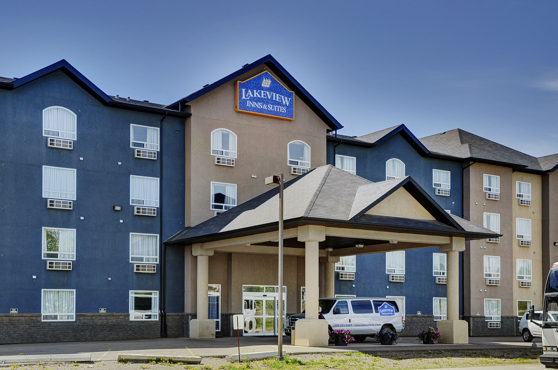 Lakeview Inns & Suites - فورت نيلسون المظهر الخارجي الصورة